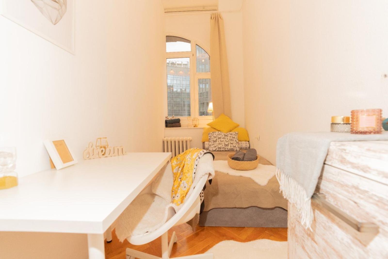 Vaci Utca Street Full Centrum Apartament *